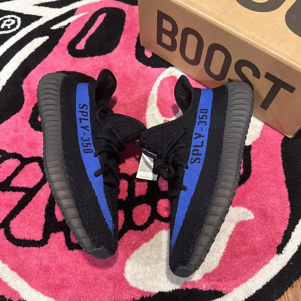 adidas Yeezy Boost 350 V2 
